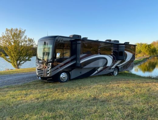 FOR SALE: Thor Motor Coach Challenger 37TB